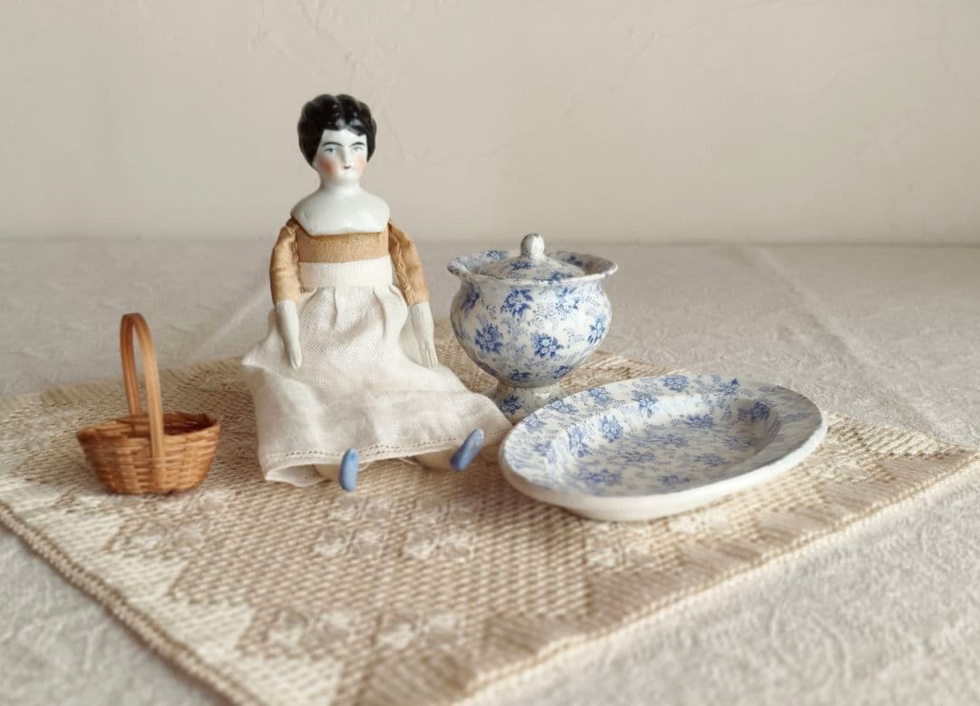 * antique mini ❀ 小さなお花柄 蓋付き ポット