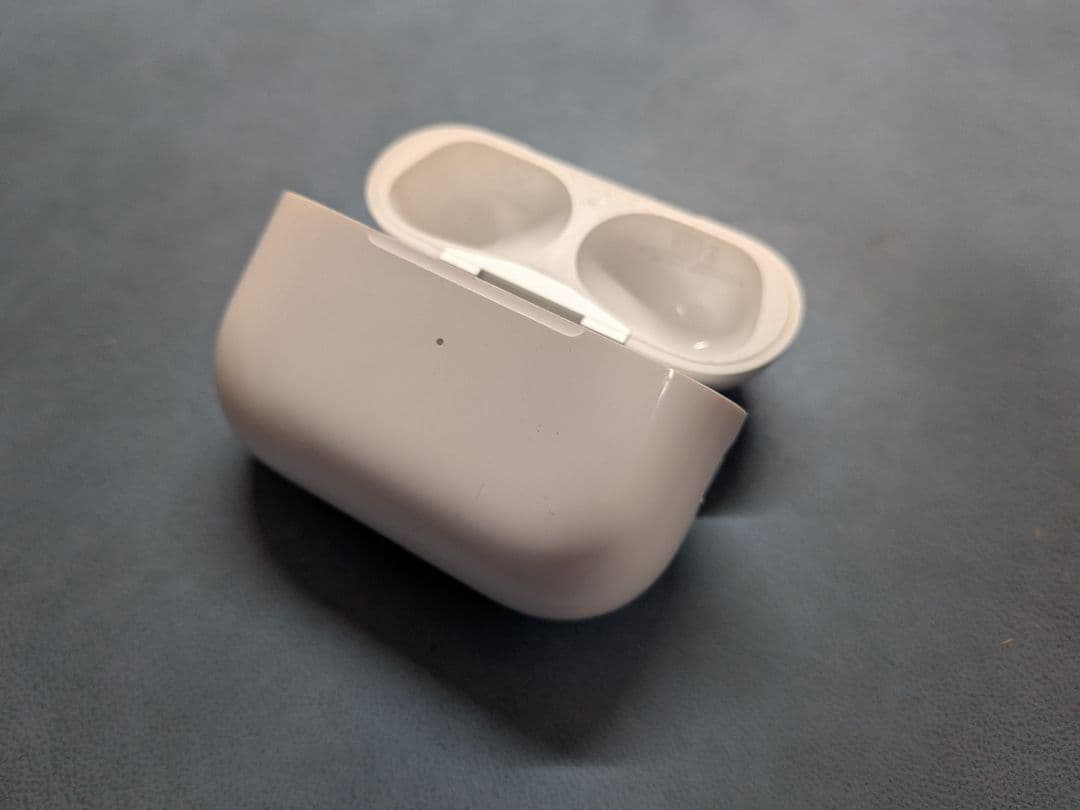 AirPods Pro第2世代(Lightning) 本体 充電ケース付き