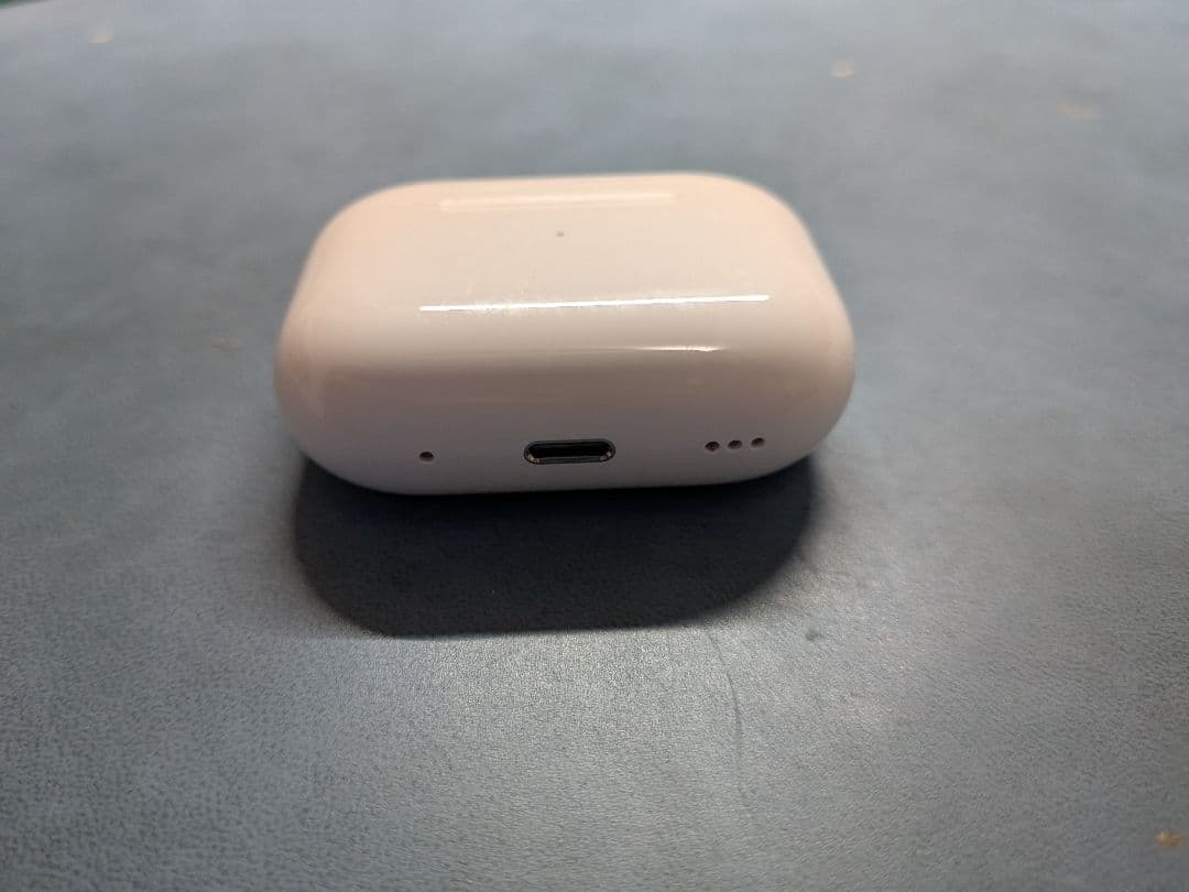 AirPods Pro第2世代(Lightning) 本体 充電ケース付き