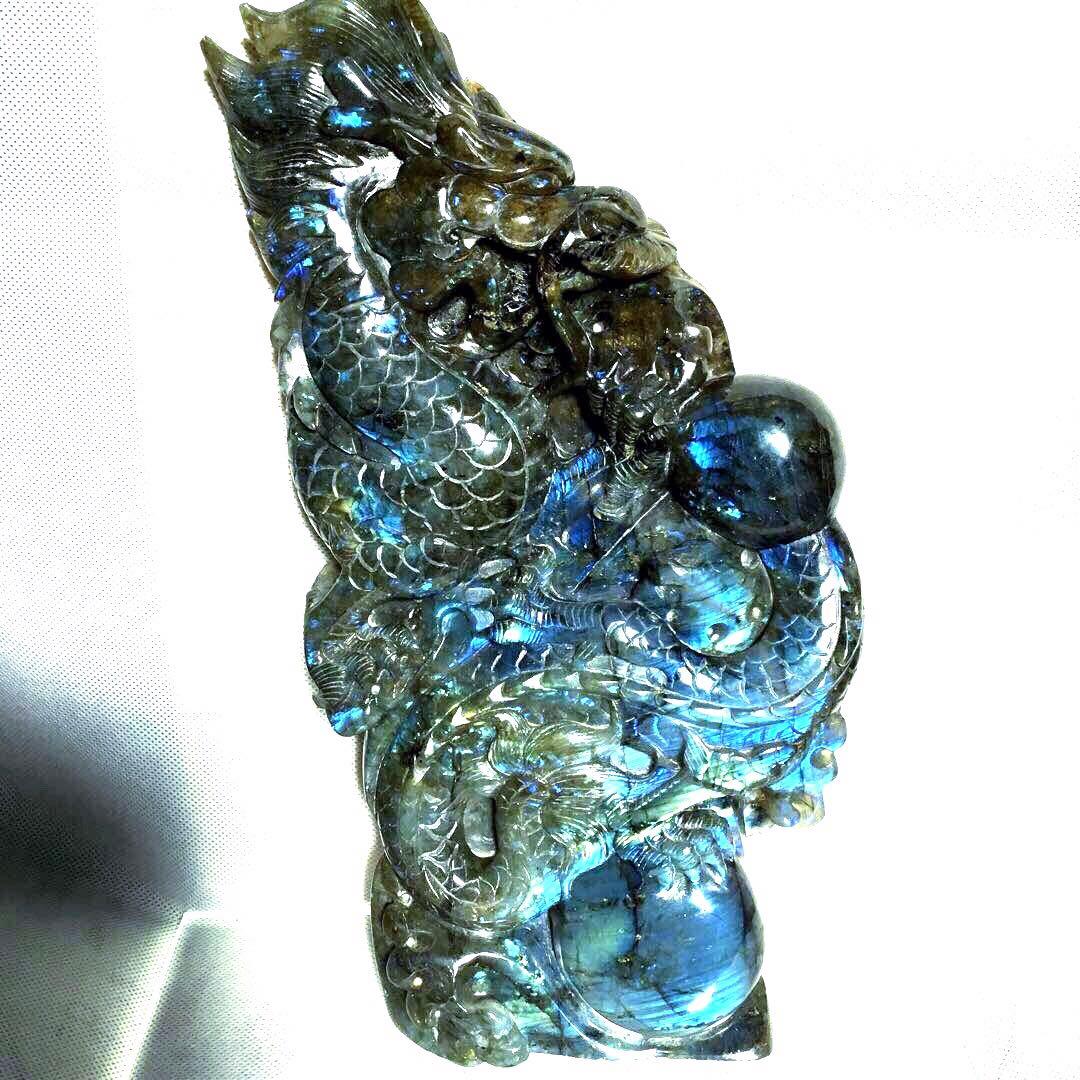 龍彫刻置物　縁起物　天然石　最高品質ラブラドライト　パワーストーン　1点限定