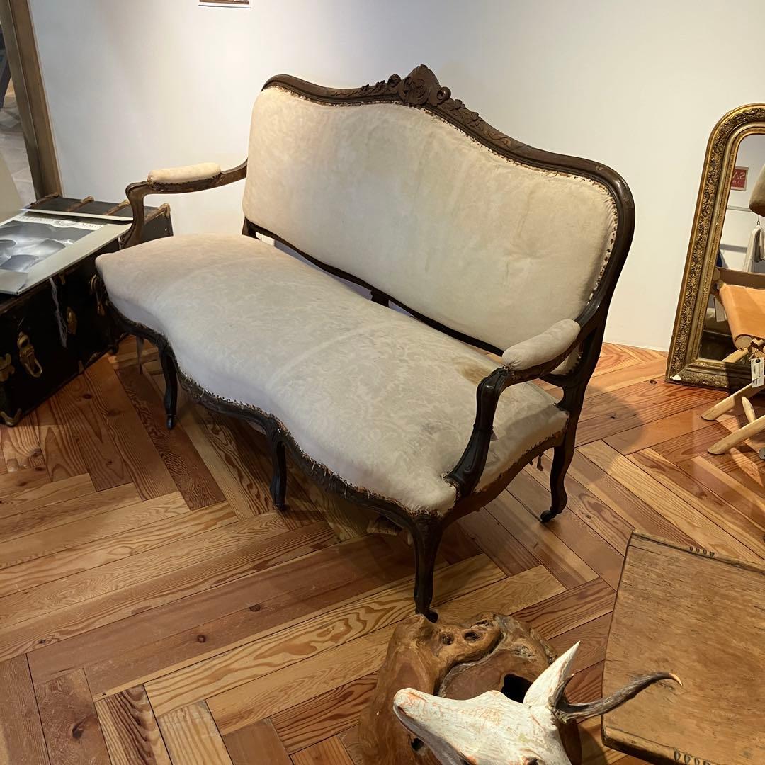 アンティークソファ　フランス　猫脚キャスター