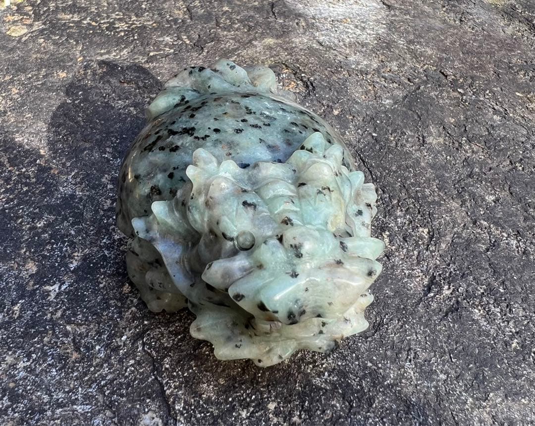 キウイストーン　龍亀　置き物