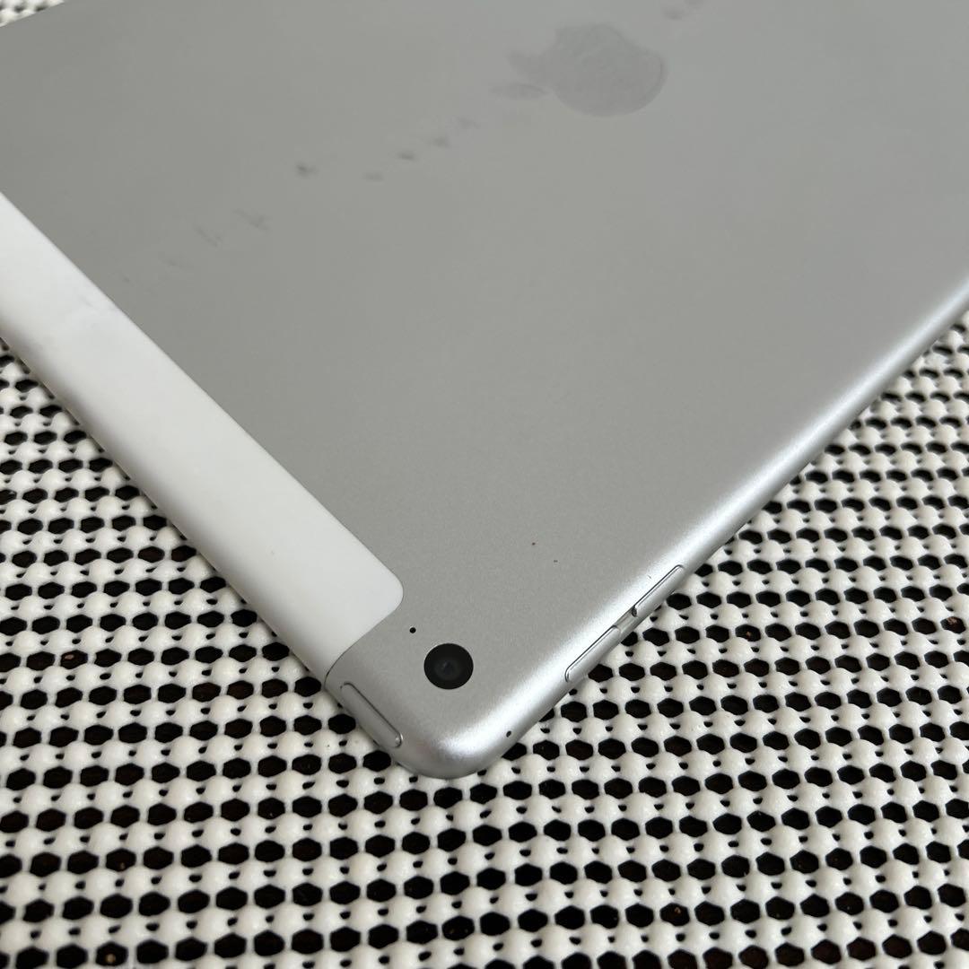 916【早い者勝ち】電池ほぼ新品☆iPadAir2 第2世代16GBソフトバンク