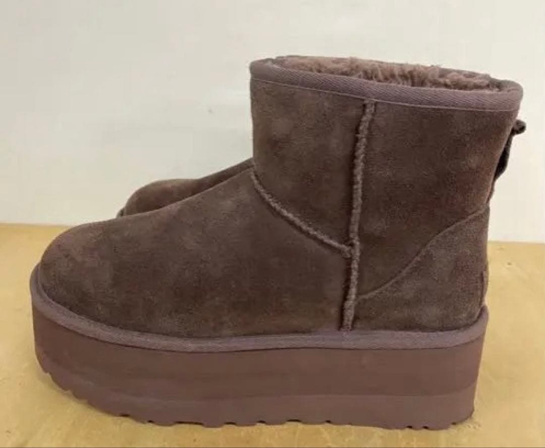 【美品】アグ ムートンブーツ Classic Mini Platform 厚底