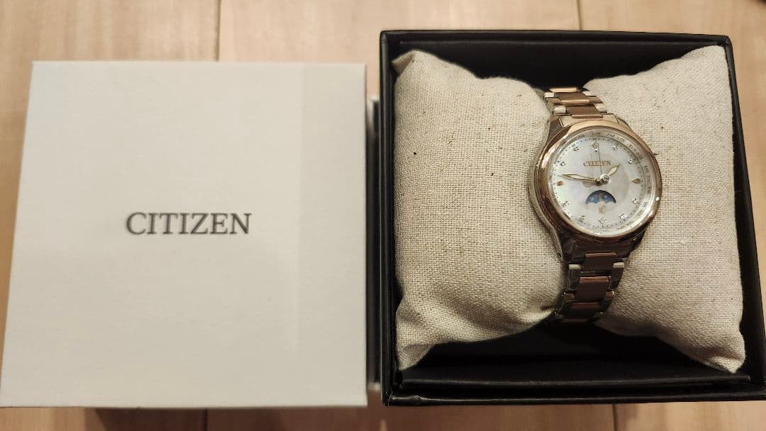 CITIZEN XC 限定モデル 腕時計 EE1007-67W 箱付き