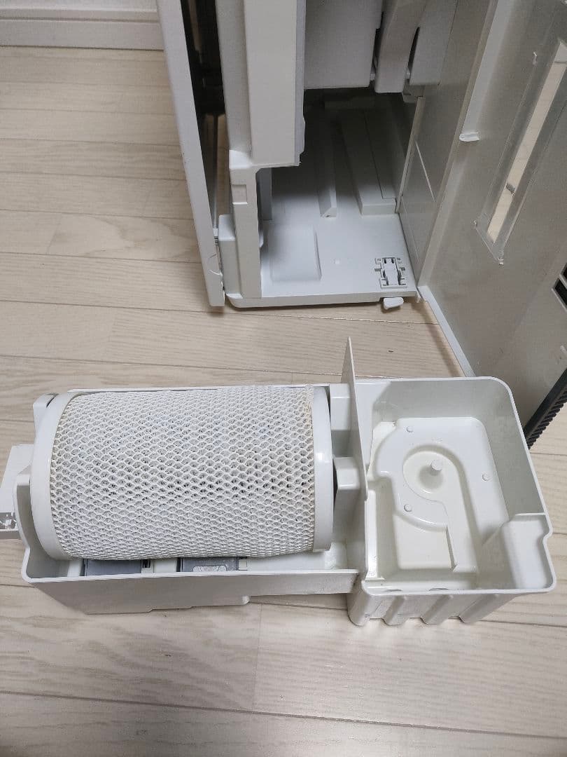 パナソニック　ジアイーノ　次亜塩素酸空間除菌脱臭機　F-MV2100