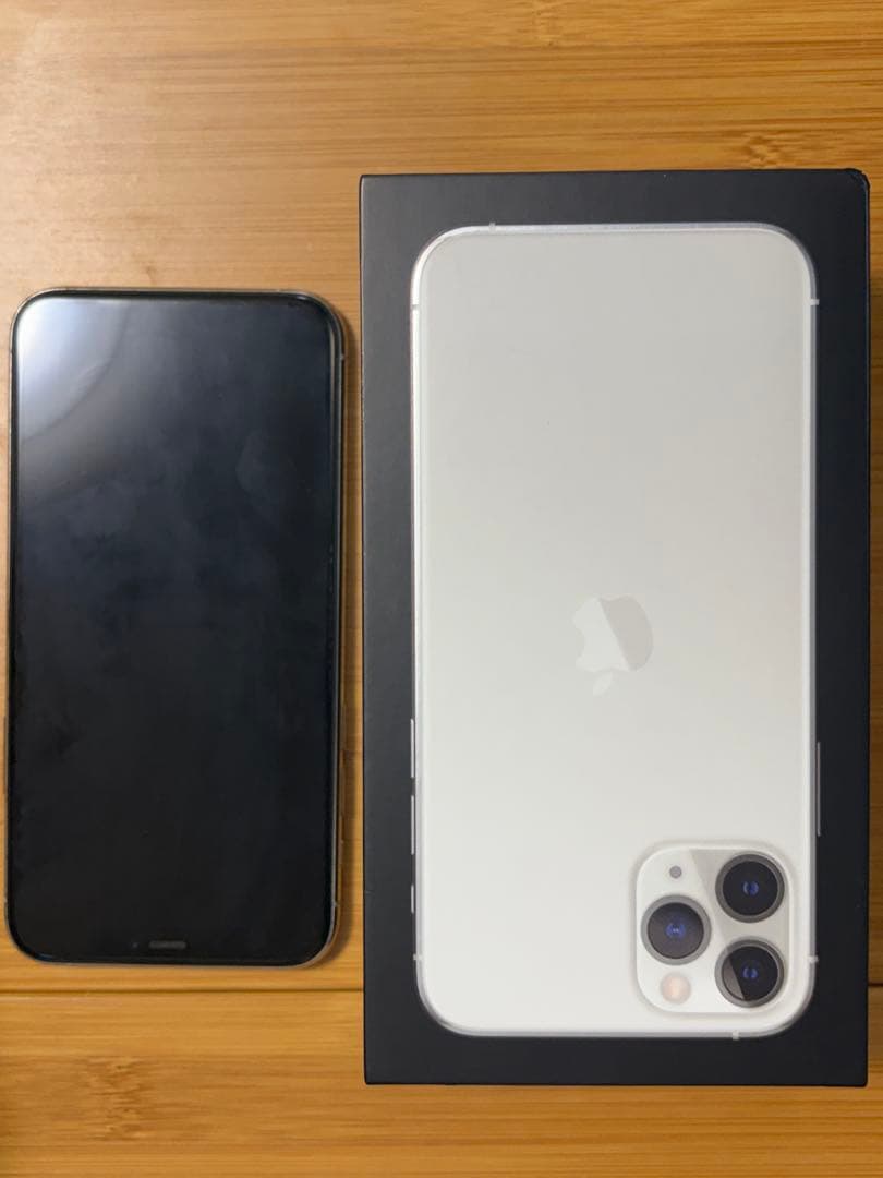 Apple iPhone 11 Pro シルバー 64GB