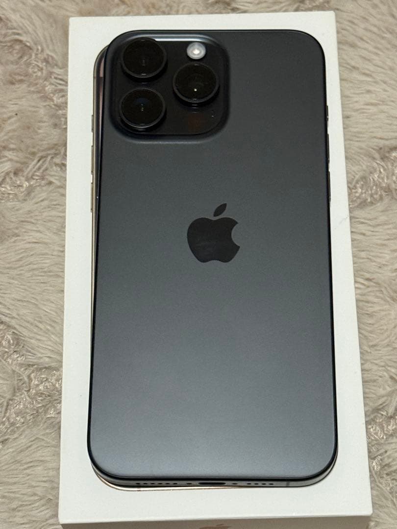 iPhone 15 pro max 256GB シムフリー ブラックチタニウム