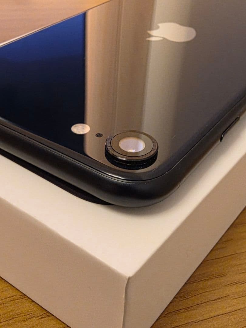 Apple iPhone SE (第3世代) ミッドナイト 本体