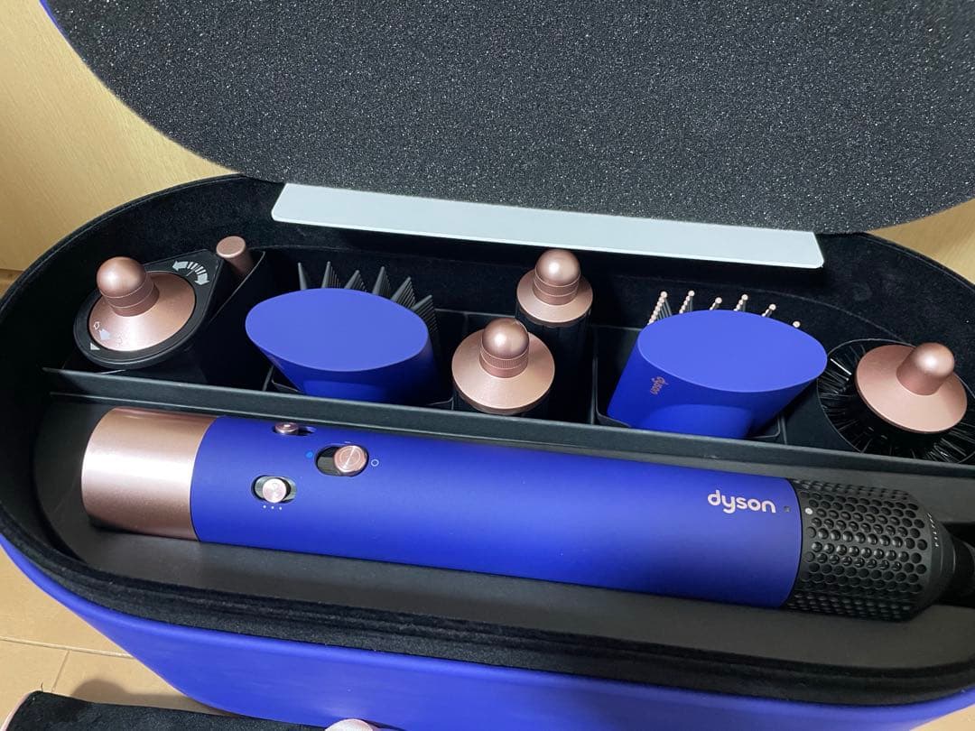 値下げ不可　Dyson Airwrap™マルチスタイラー Complete