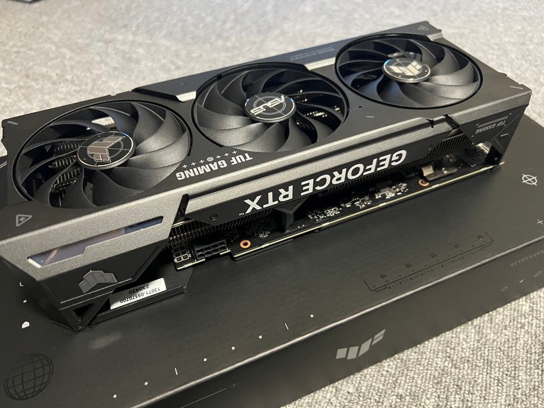 グラフィックボード・グラボ・ビデオカード ASUS TUF Gaming GeForce RTX 4060 Ti