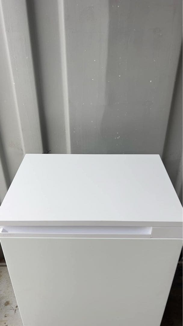 美品アイリスオーヤマIUSN-7A-W 24年型66L