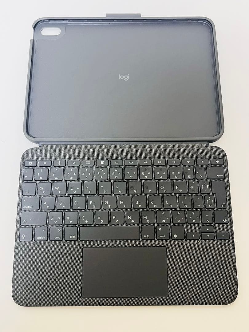 美品　ロジクール Combo Touch iPad 第10世代用 カバー