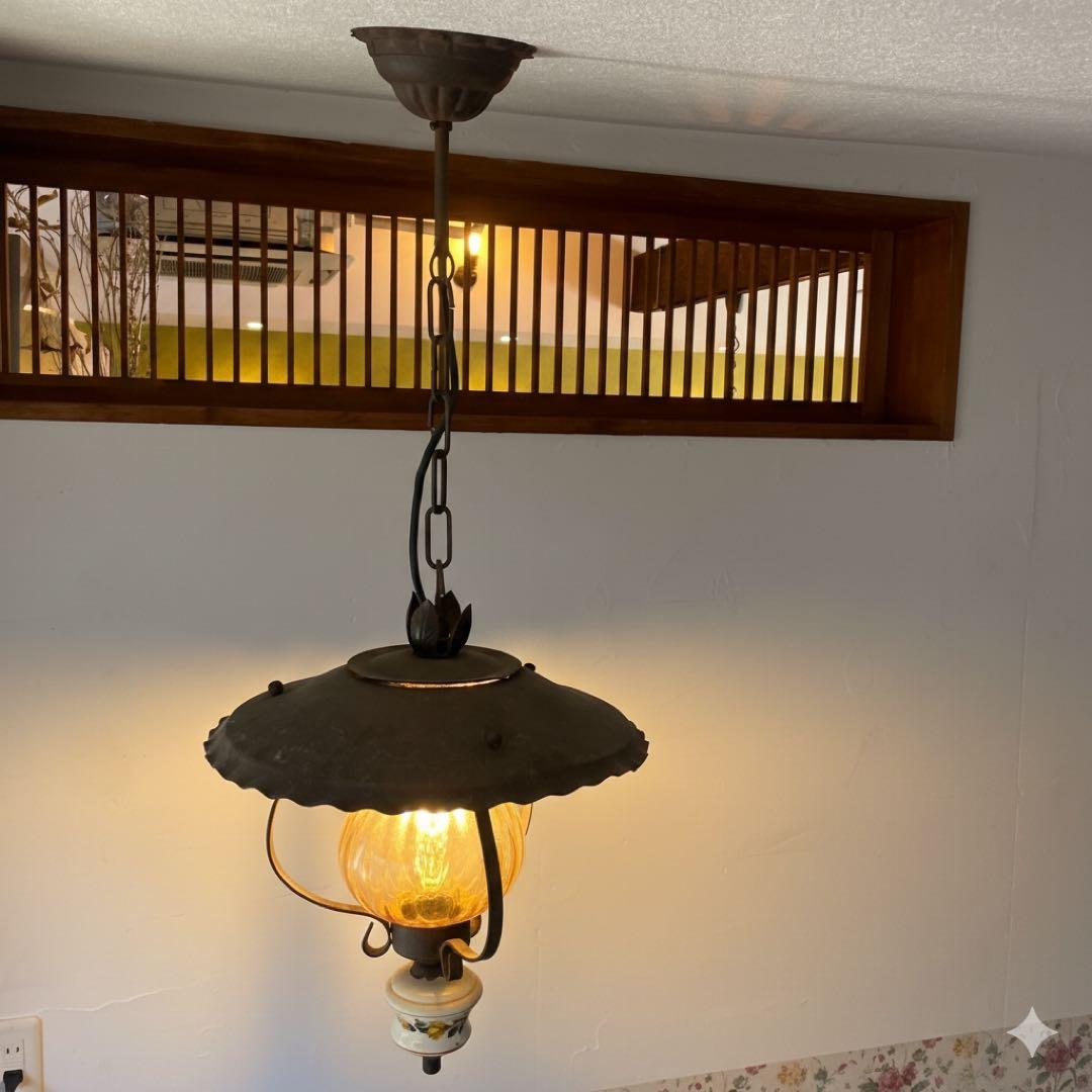 ヨーロッパ　クラシック ペンダントランプ　アイアン　ガラス 陶器　ランタン型