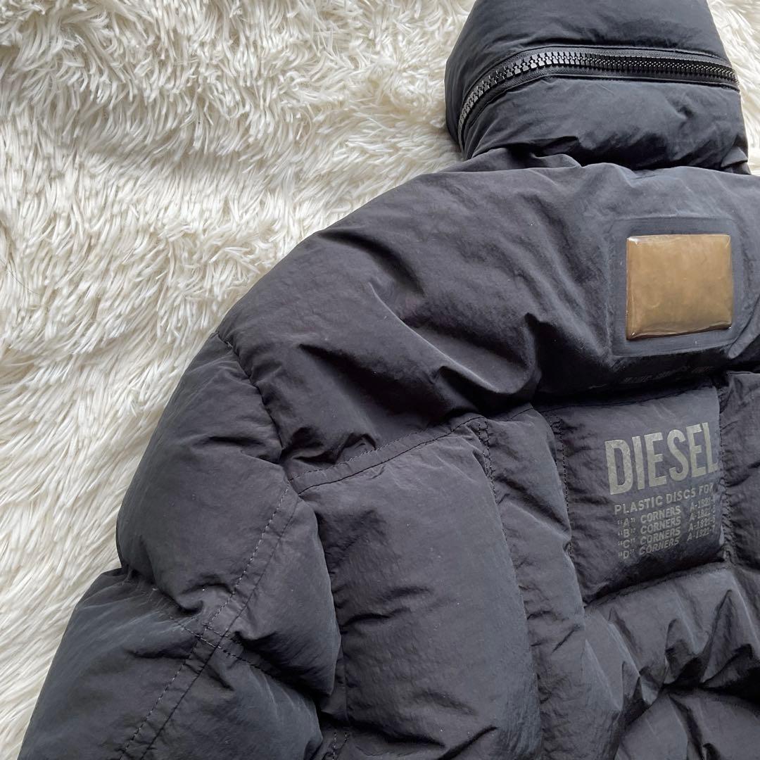 現行✨DIESEL ダウンジャケット　キルティング　M 黒　ショート丈　エンボス
