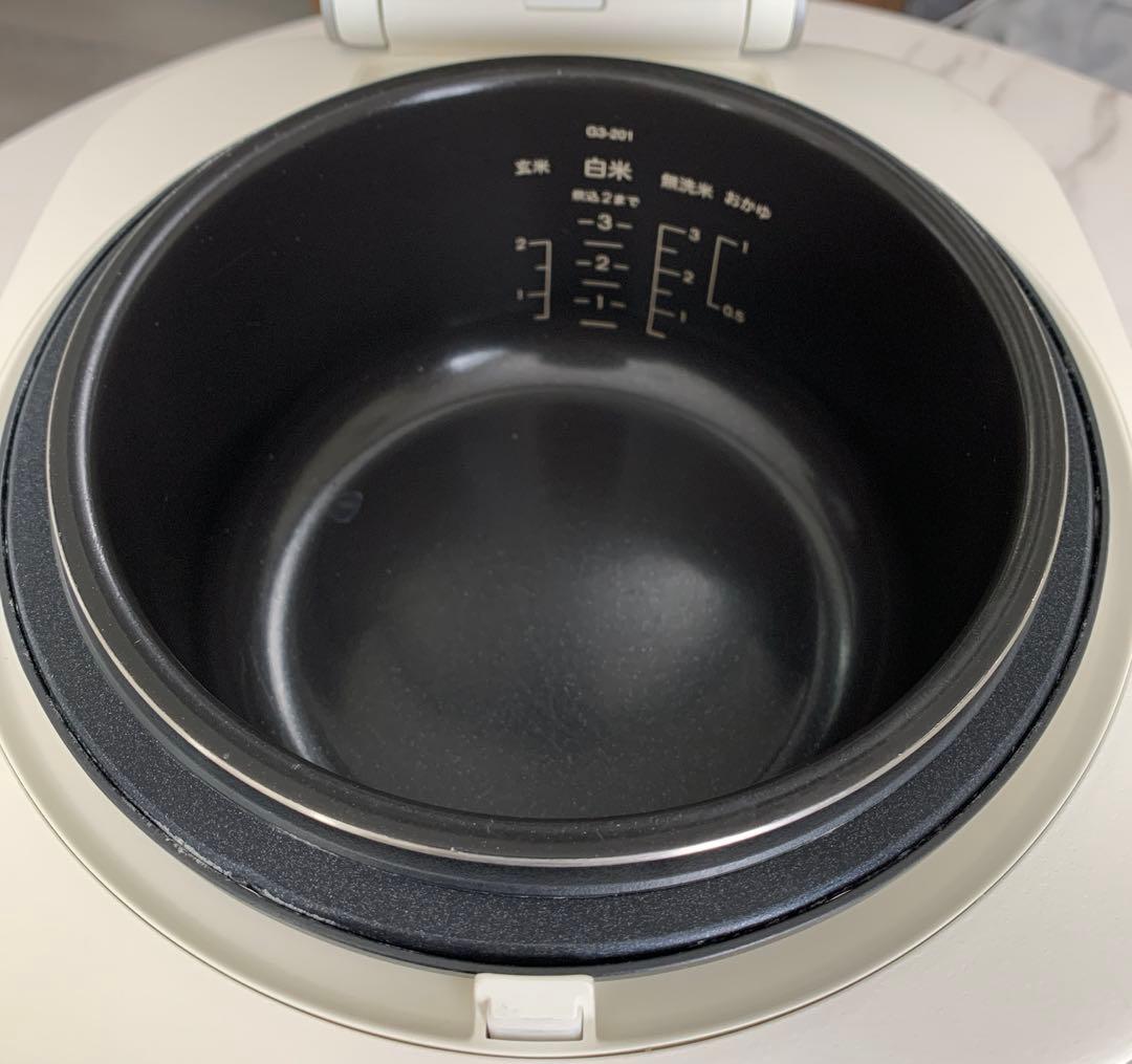 b*n様 BALMUDA バルミューダ　炊飯器 3合