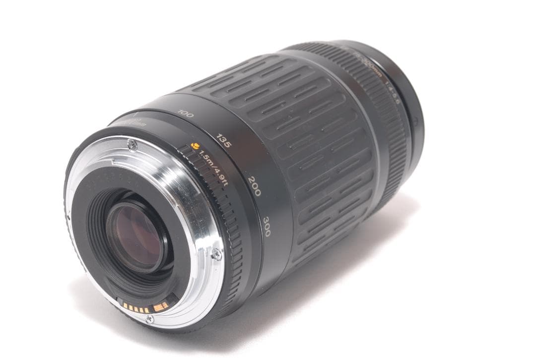 ⭐️カメラデビューにも⭐️Canon Kiss X2 キャノン　デジタル一眼