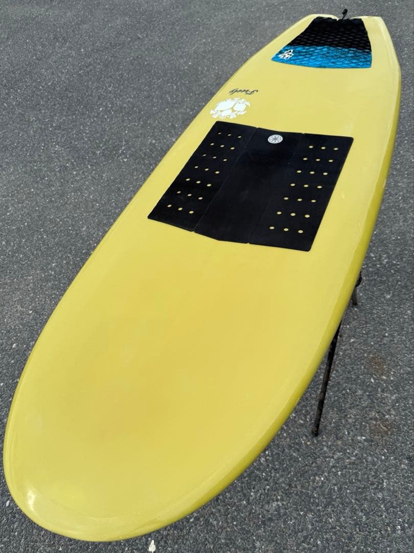 【送料込み】スリーウェザーサーフボード　FREELY 5'8\"