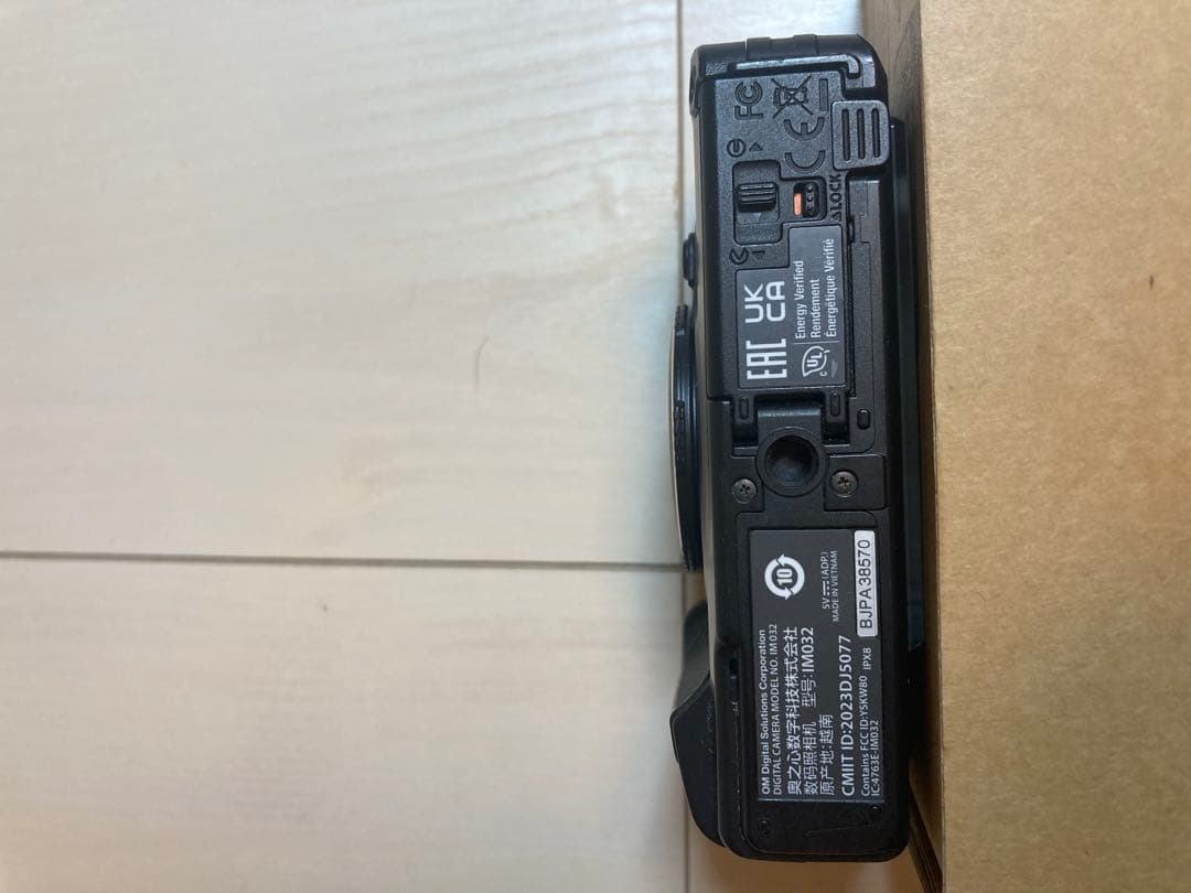 OLYMPUS TG-7 デジタルカメラ