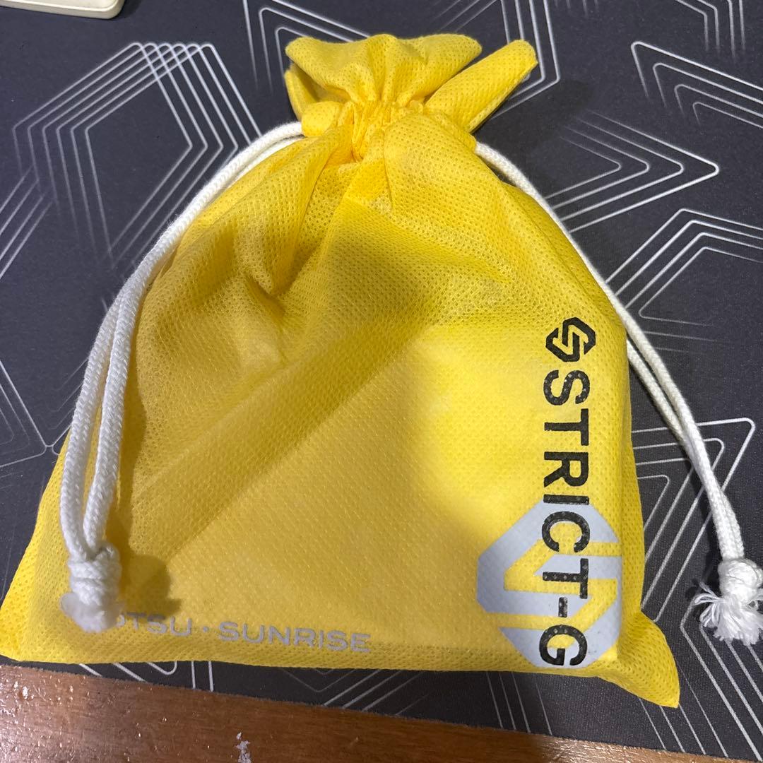 STRICT-G 赤い彗星 シャア専用 レザーキーホルダー 箱付き 未使用