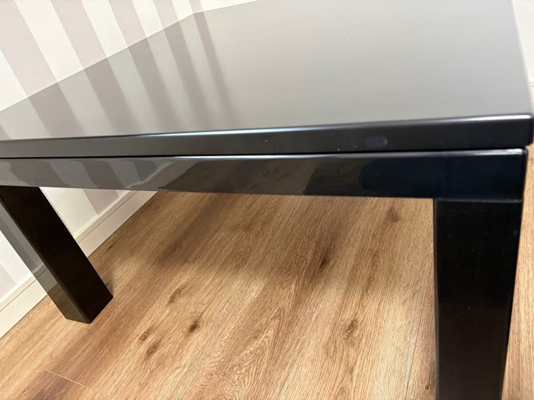 『カインズ』全面フラットヒーター　温度調整可能　正方形　黒