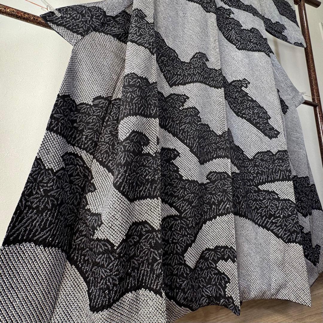 超美品　正絹　袷　現代　広襟　訪問着　着物　 黒　総絞り　絞り　162裄67