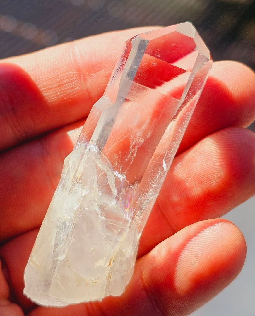 虹入り‼️ヒマラヤのレムリアン水晶 マカルー産