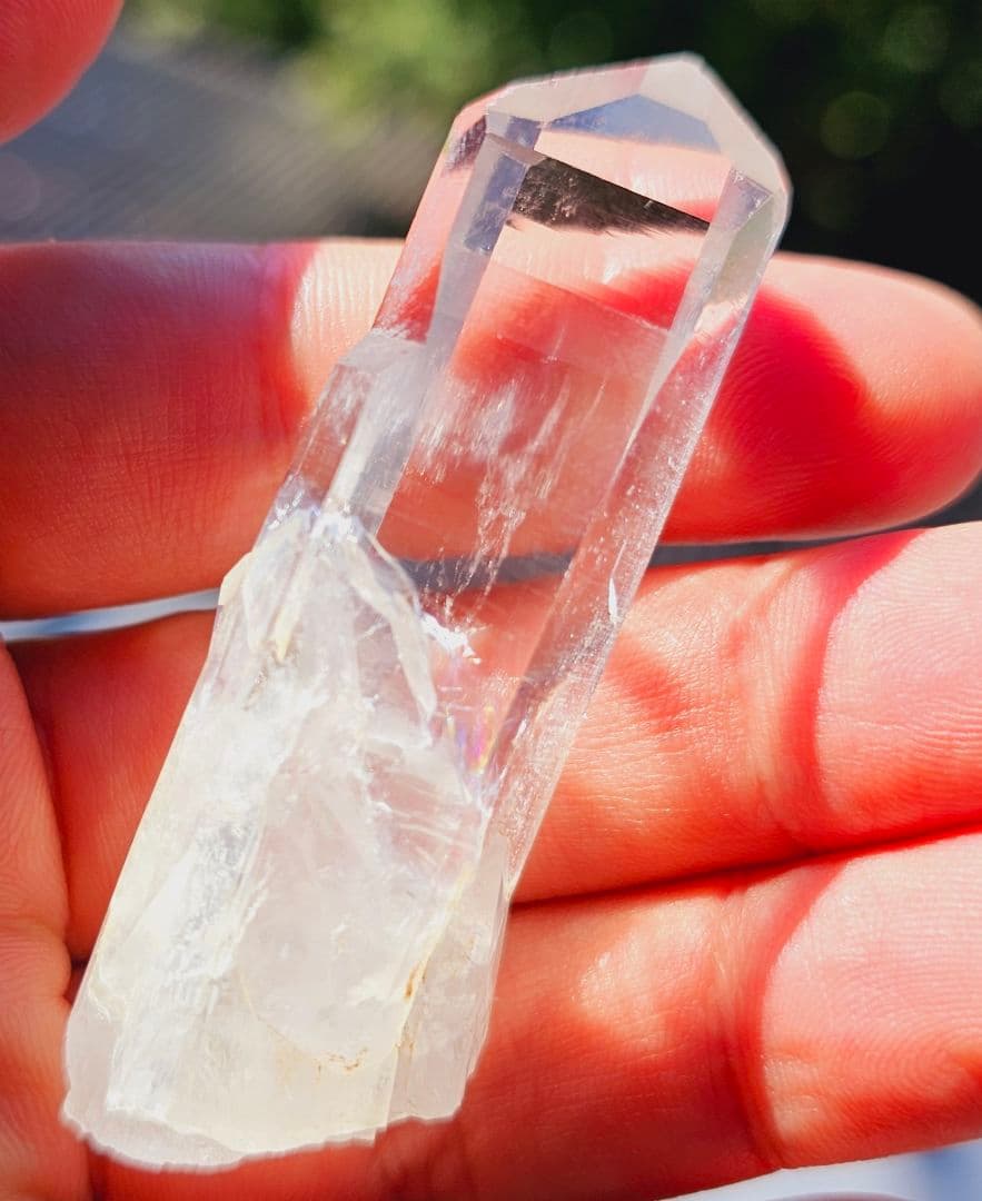 虹入り‼️ヒマラヤのレムリアン水晶 マカルー産