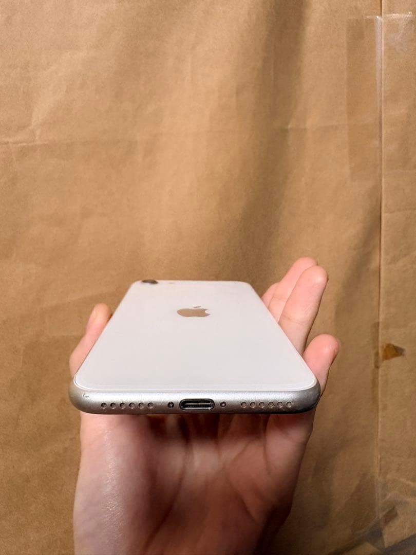 和*ゃ様 iPhoneSE3 ジャンク品