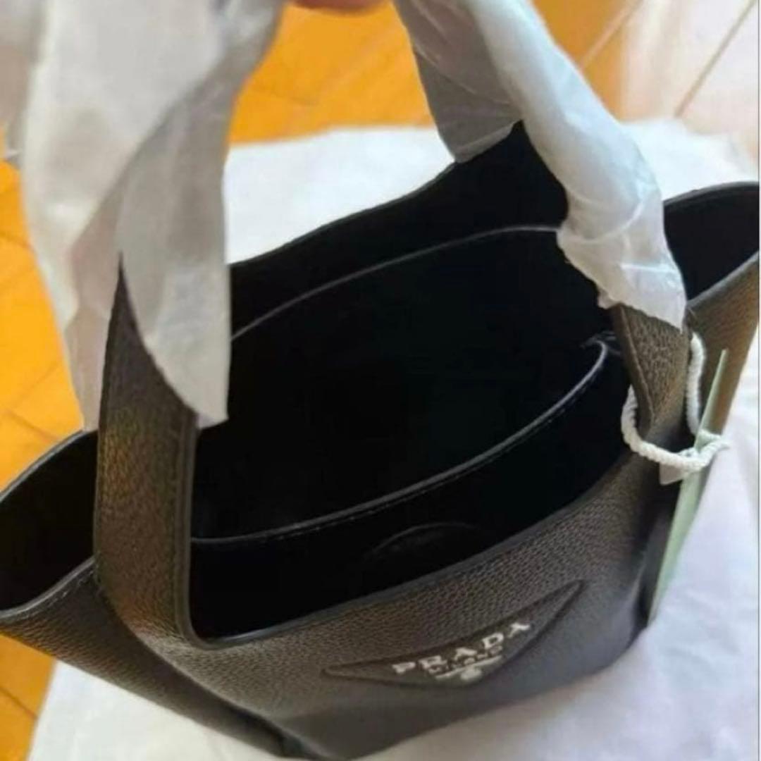 プラダノベルティバッグ