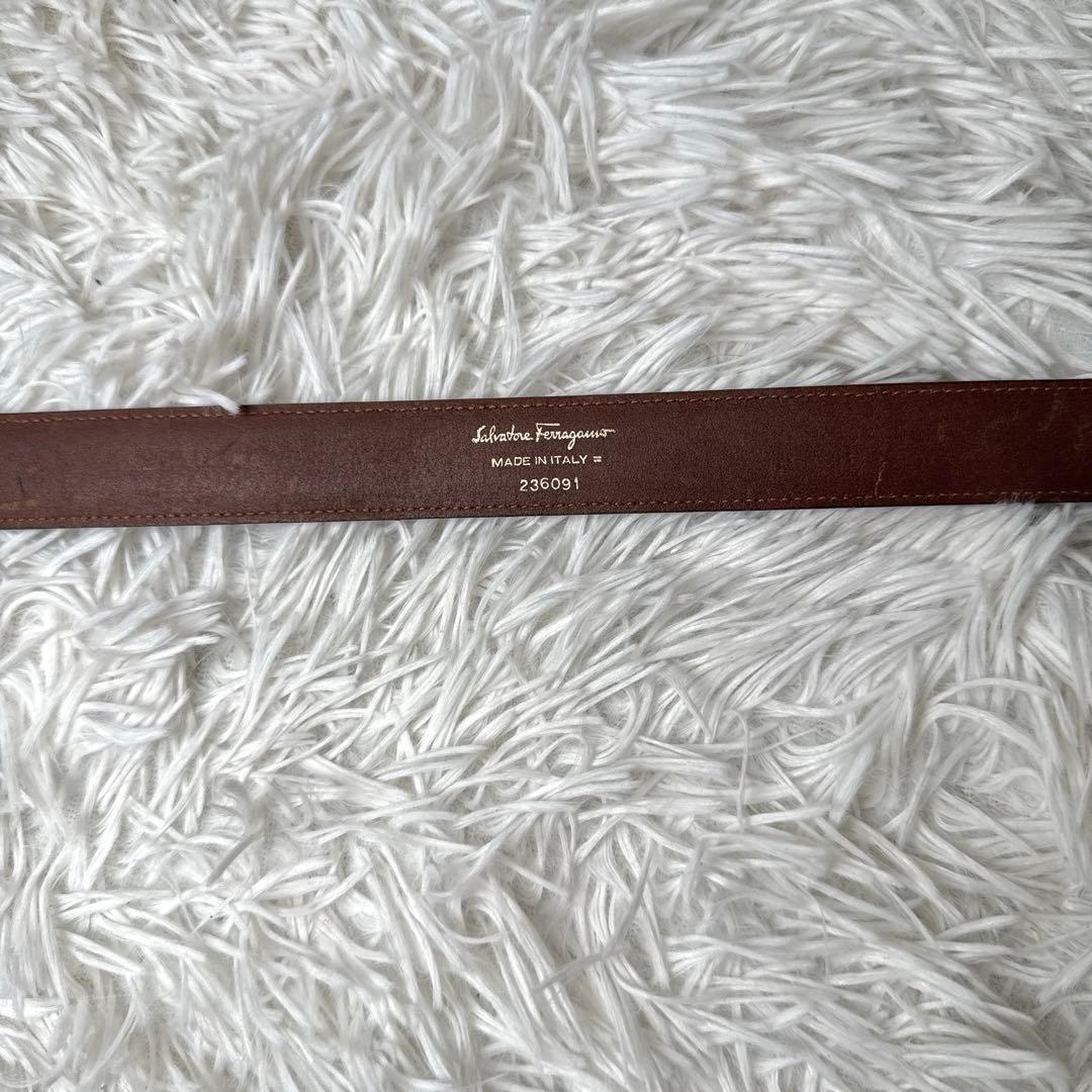 サルヴァトーレフェラガモ ガンチーニ 金金具 ベルト レザー ブラウン
