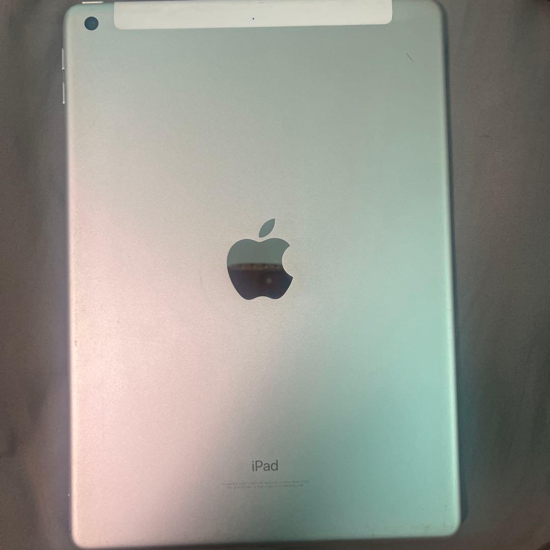 Apple iPad (第6世代) 32GB 中古　SIMフリー