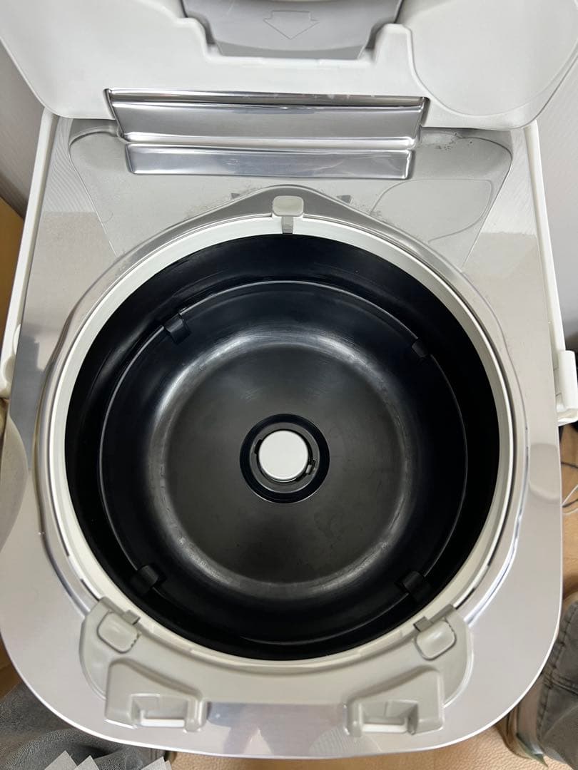 Panasonic 可変圧力IHジャー炊飯器 SR-PW106 2017年製