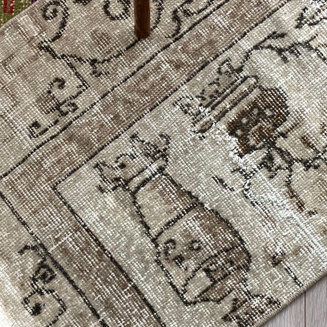 上品ベージュミルキー55×133✳︎花瓶　ロング　ランナー　トルコヴィンテージラグ