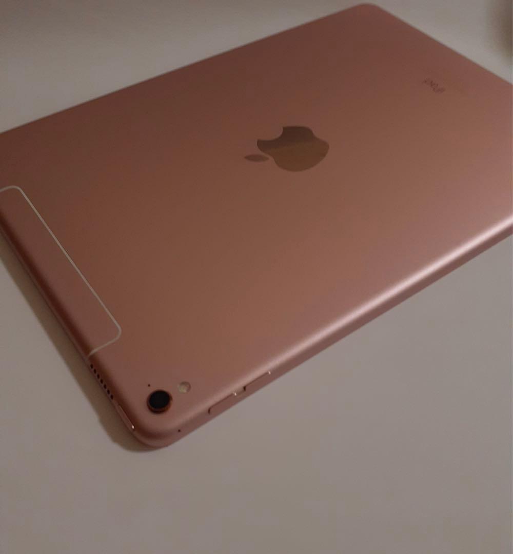 iPad Pro 9.7インチ128GB Wi-Fi＋セルラー　ローズゴールド