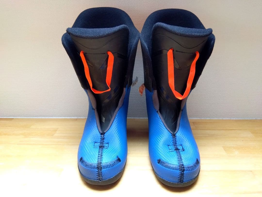 値下中LANGE RSJ65 2024-25 ラング　ブーツ スキー靴 22.5