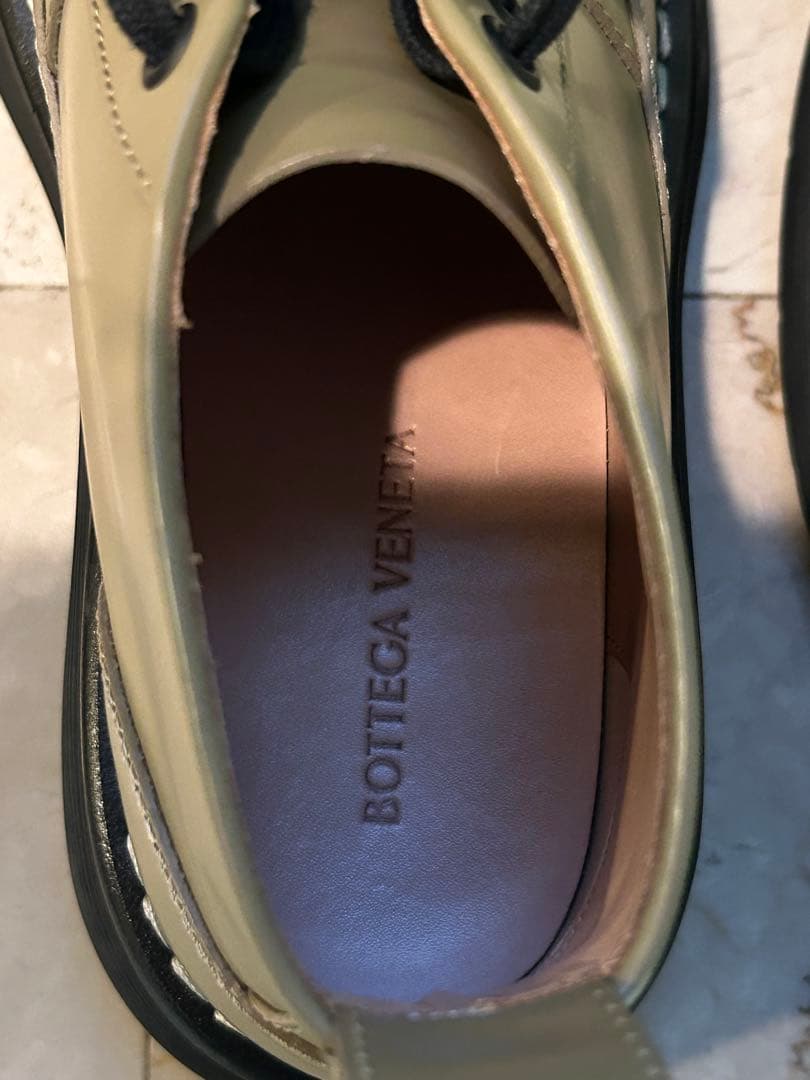 BOTTEGA VENETA 厚底ブーツ オリーブグリーン