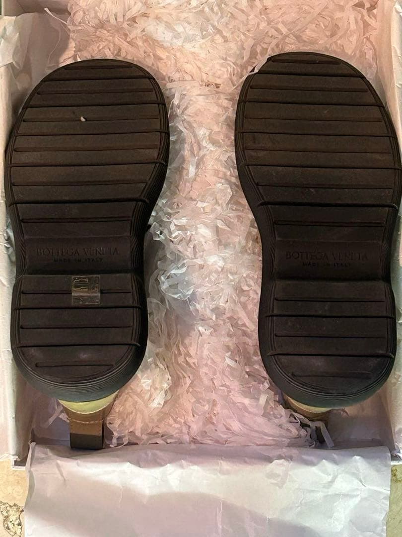 BOTTEGA VENETA 厚底ブーツ オリーブグリーン