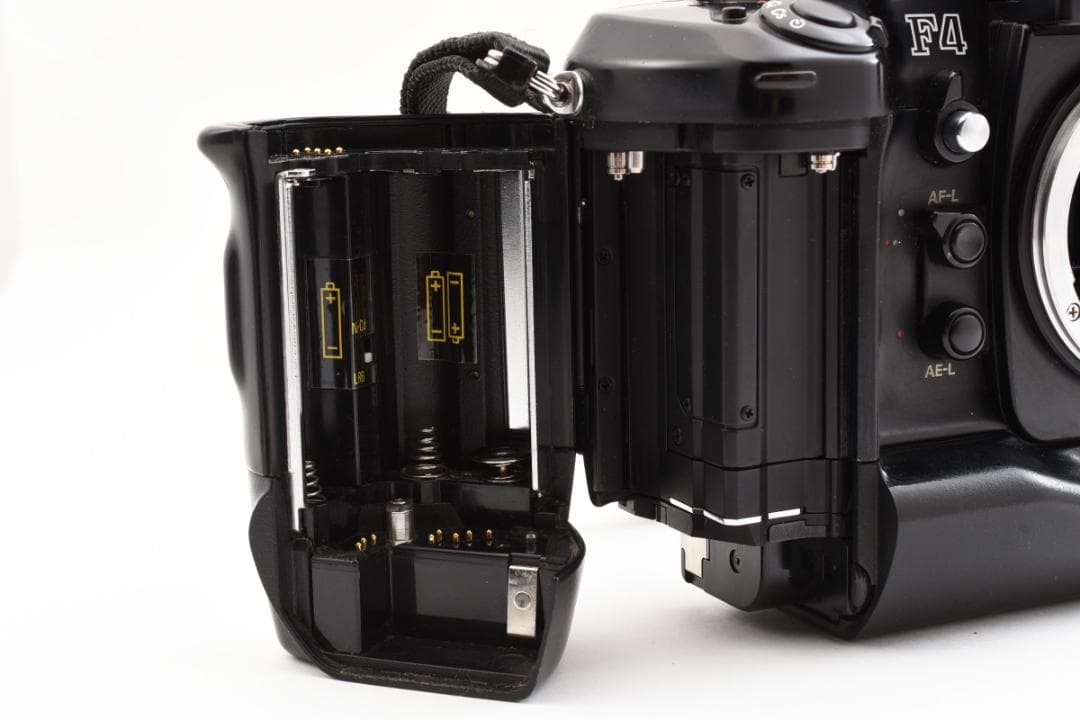 超美品　NIKON ニコン F4S MB-21 フィルムカメラ B451