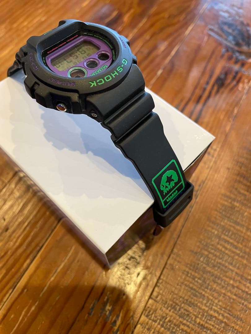 MxMxM 腕時計20周年モデル　CASIO G-SHOCK DW-6900FS