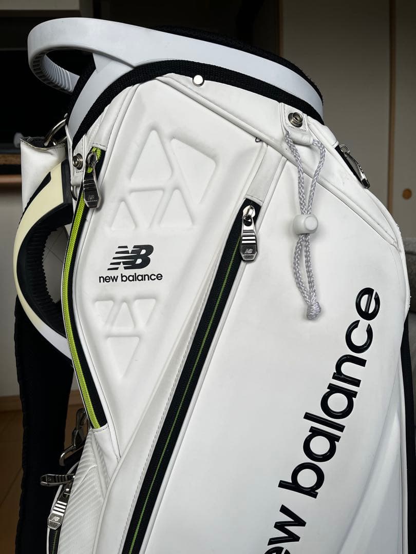 良品♪ニューバランスゴルフ 9.0型 キャディバッグ マットポリウレタン　白