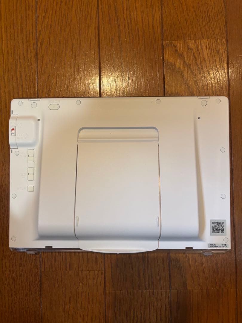 値下げ　パナソニック ポータブル 液晶テレビ ビエラ UN-10E11-W 防水