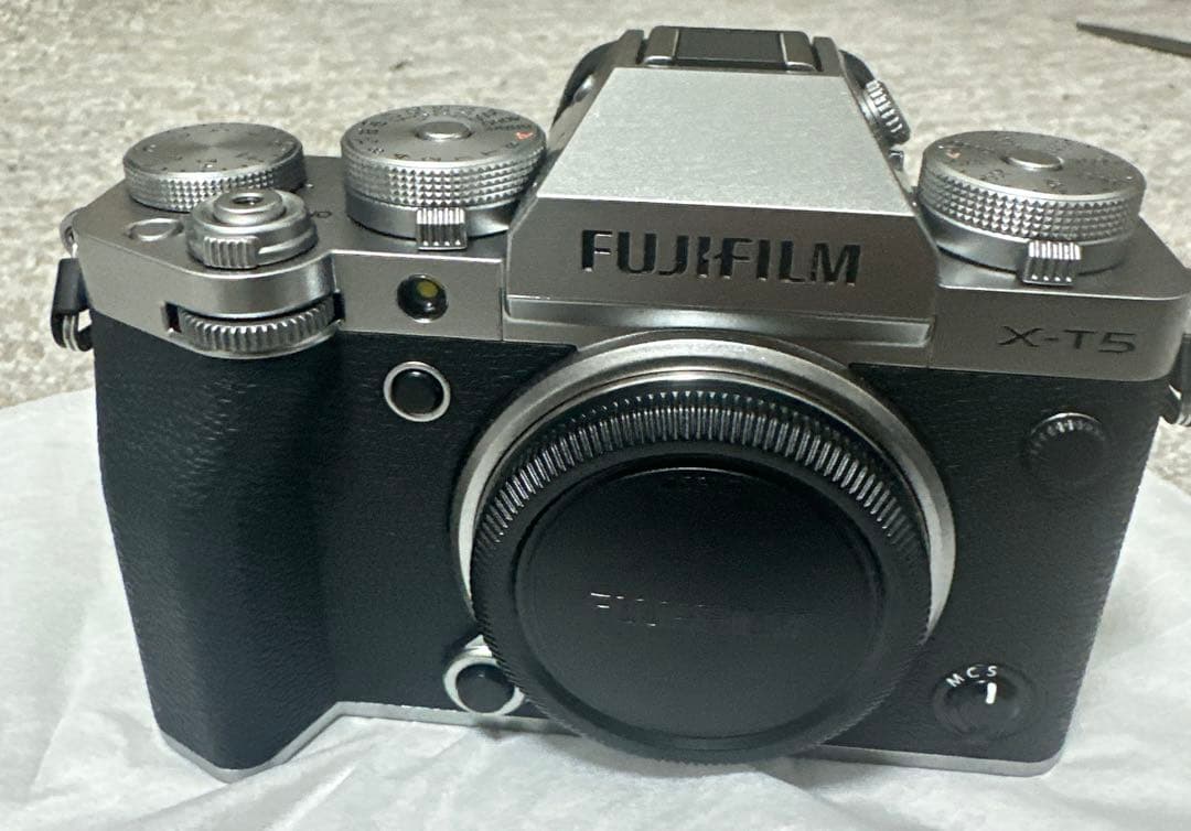 FUJIFILM X-T5 本体 シルバー+レンズ