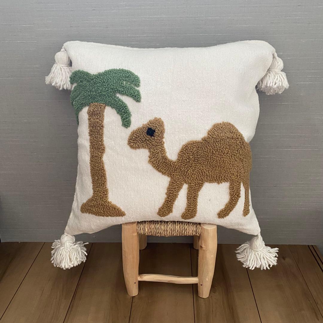 モロッコ　直輸入　2点セット　刺繍　クッションカバー