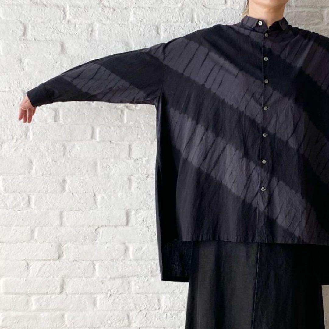 パドカレ　インドオーガニックコットン　有松絞り　竜巻流水絞りブラウス