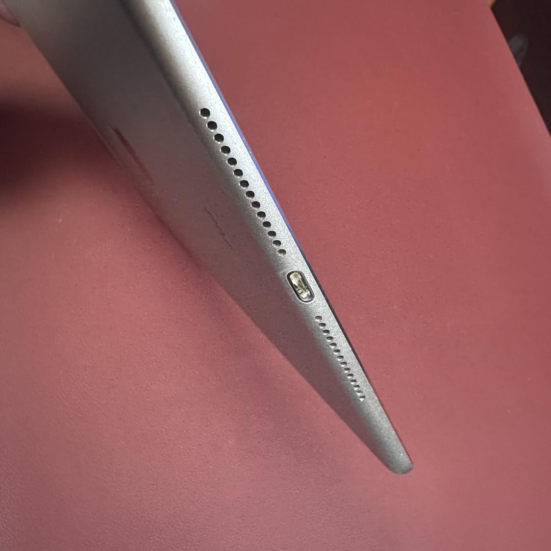 iPad本体 Apple iPad Air 2 Wi-Fi + Cellular 64GB