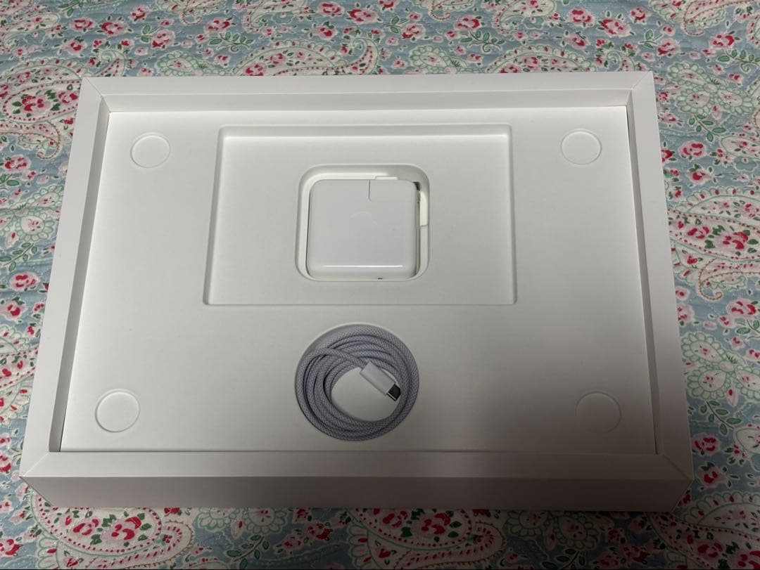 Apple MacBook Pro M3 14インチ 8GB 1TB SSD