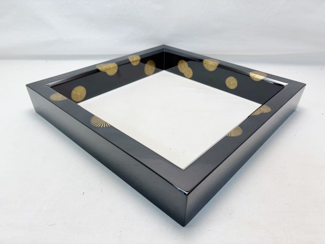 未使用 茶道具 炉壇 利休炉壇 黒真塗 唐松蒔絵 炉縁 2点セット 茶道 囲炉裏