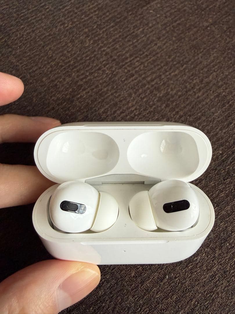 【美品】【正規品】AirPods Pro 第1世代 動作確認済み 付属品有り
