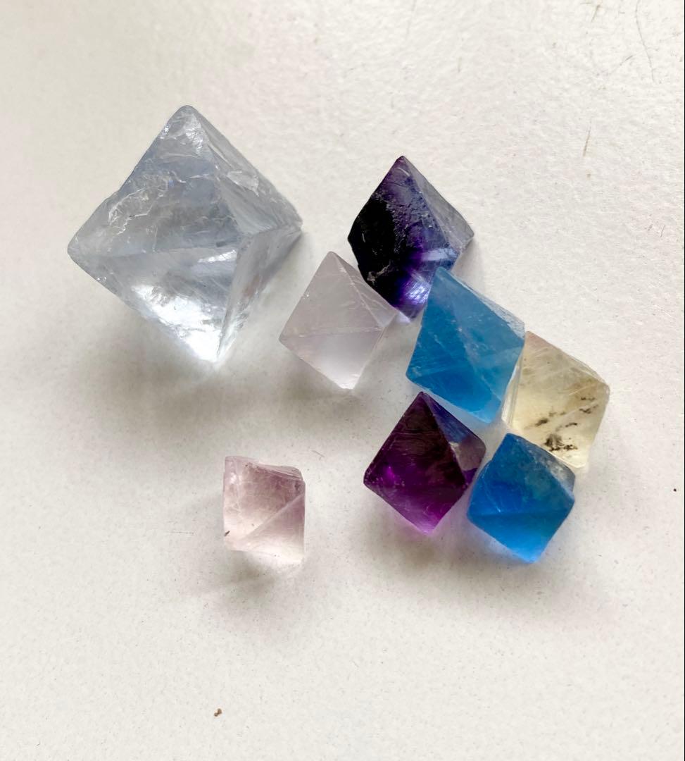 八面体フローライト　ビンガム産　イリノイ産　8個セット　蛍石　鉱物標本